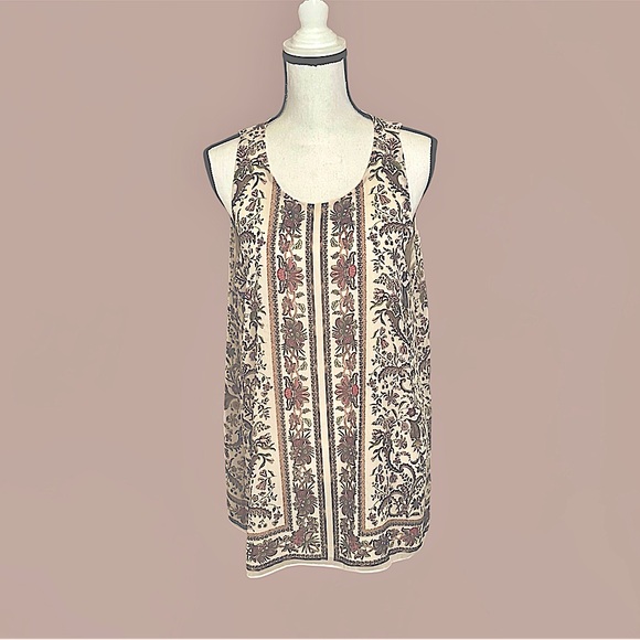 EUC! MAX STUDIO FLOWERED SLEEVELESS BLOUSE - Picture 2 of 11